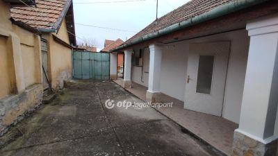 Eladó családi ház Jászberény