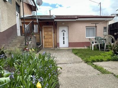 Eladó házrész Debrecen