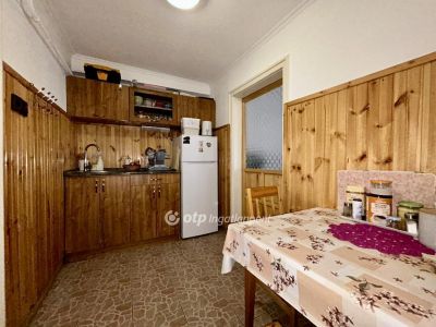 Eladó házrész Debrecen