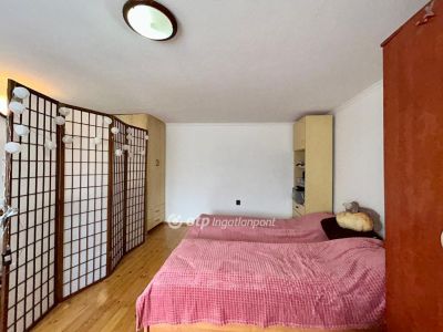 Eladó házrész Debrecen