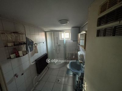 Eladó családi ház Tószeg