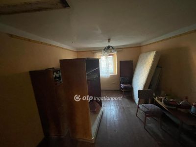 Eladó családi ház Tószeg