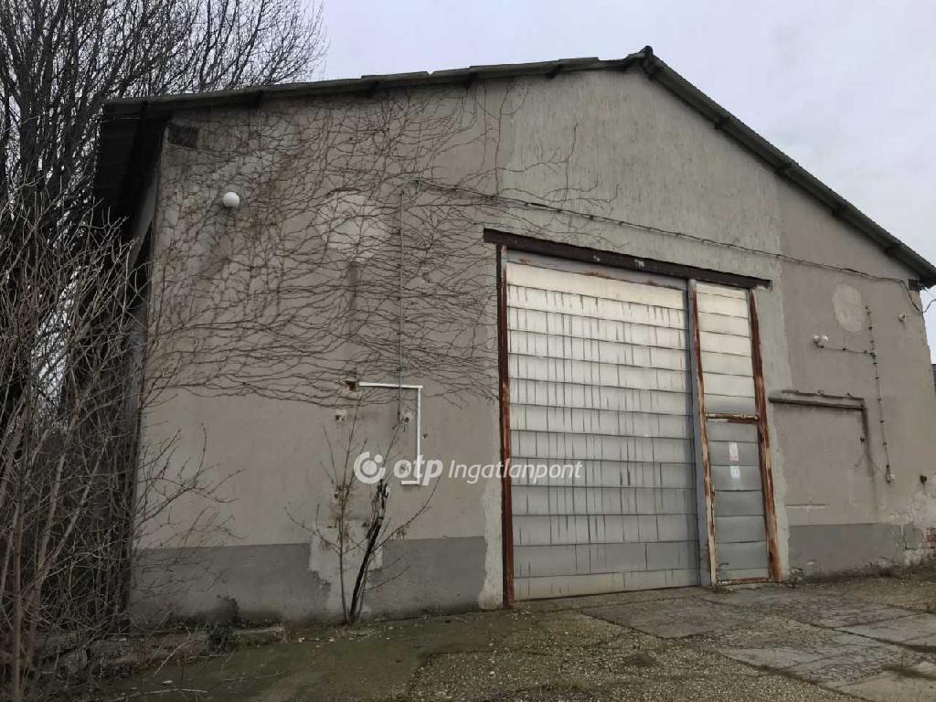 Kiadó raktár Veszprém