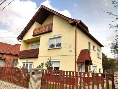 Eladó családi ház Piliscsév