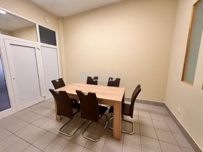 Eladó irodahelység irodaházban Zalaegerszeg