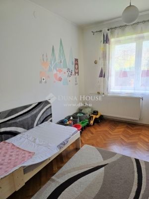 Eladó családi ház Pécs