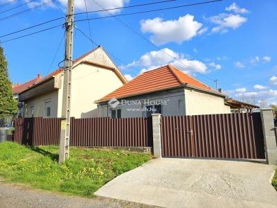 Eladó családi ház Pécs