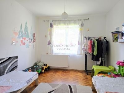Eladó családi ház Pécs