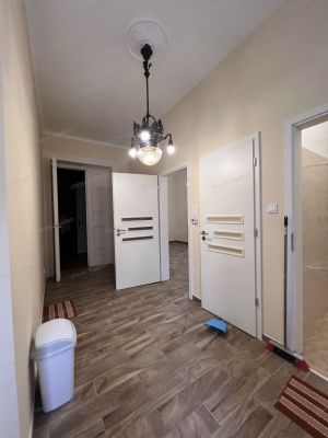Eladó családi ház Budapest