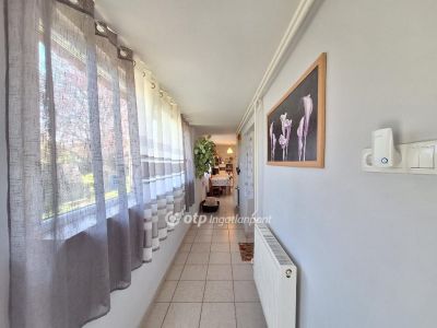 Eladó családi ház Kisláng