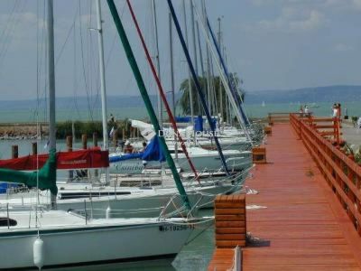 Eladó nyaraló Balatonvilágos