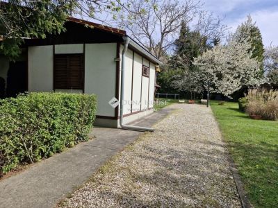 Eladó nyaraló Balatonvilágos
