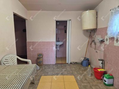 Eladó nyaraló Monor Monorierdő