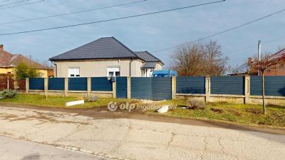 Eladó családi ház Hejőkeresztúr