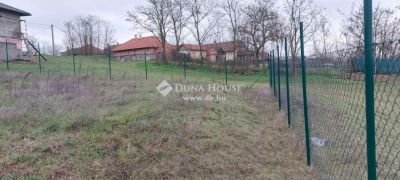 Eladó lakóövezeti telek Dány