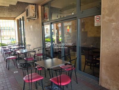 Eladó utcai bejáratú üzlethelység Dorog