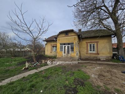 Eladó családi ház Kaba