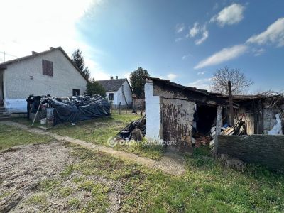 Eladó családi ház Nyírparasznya