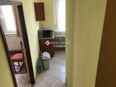 Eladó lakás Székesfehérvár
