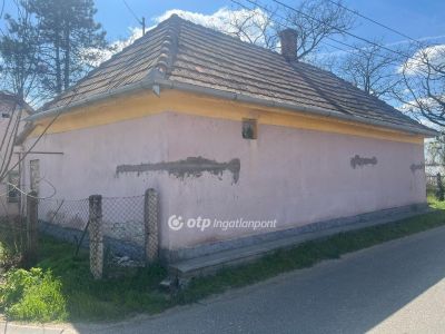Eladó családi ház Tápiószőlős