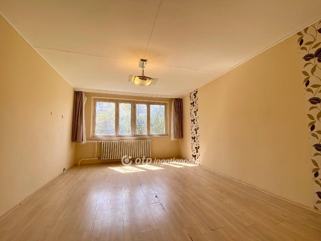 Eladó lakás Kecskemét