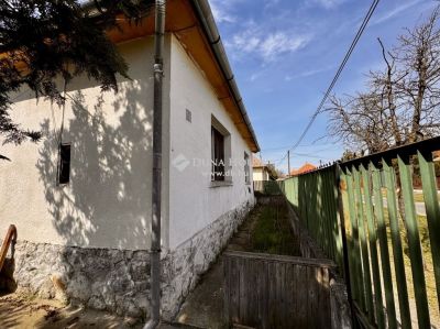 Eladó családi ház Tápióság