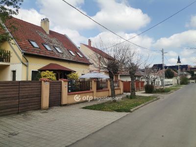 Eladó lakás Gyula