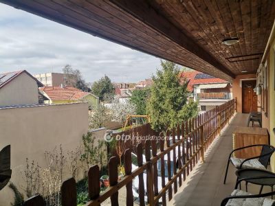 Eladó lakás Gyula