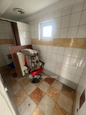 Eladó családi ház Újszilvás