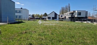 Eladó lakóövezeti telek Balatonfenyves