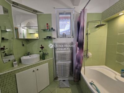 Eladó családi ház Bár