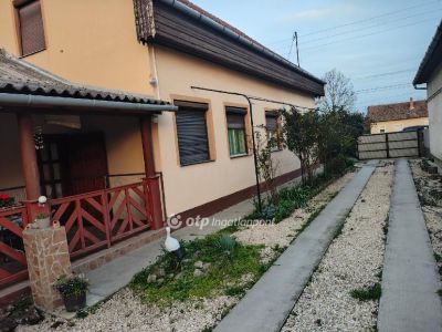 Eladó családi ház Szeghalom