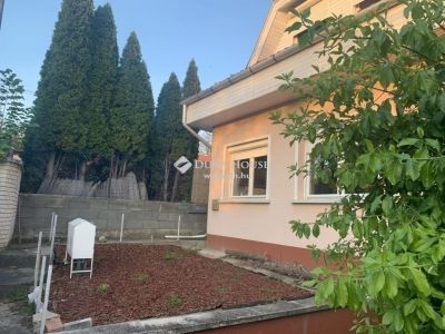 Eladó családi ház Fót