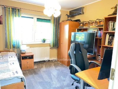 Eladó családi ház Szentes
