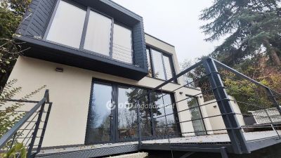 Eladó családi ház Balatonkenese Balatonakarattya
