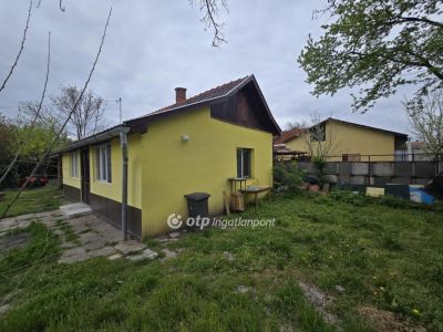 Eladó családi ház Kaba