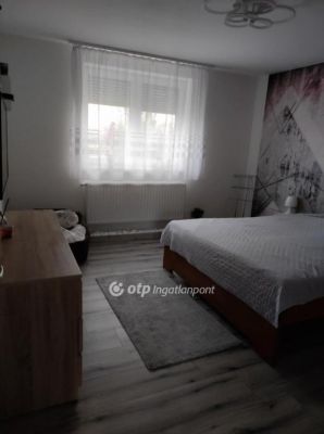 Eladó családi ház Hajdúböszörmény