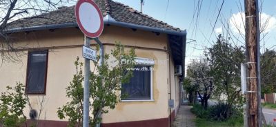Eladó családi ház Szentes