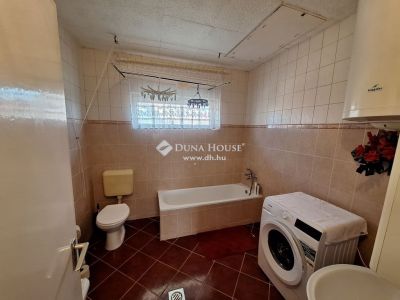 Eladó családi ház Fót