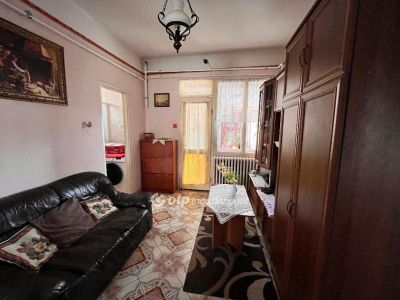 Eladó családi ház Püspökladány