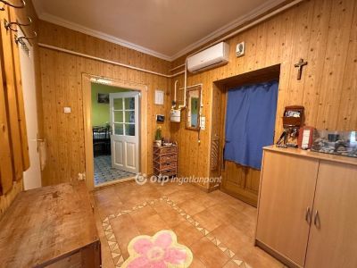 Eladó családi ház Ceglédbercel