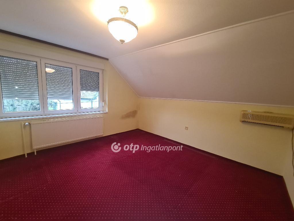 Eladó családi ház Budapest