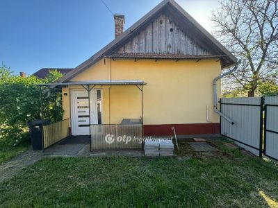 Eladó családi ház Tiszanána