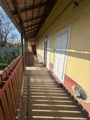 Eladó családi ház Tiszanána