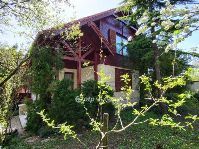 Eladó családi ház Budaörs