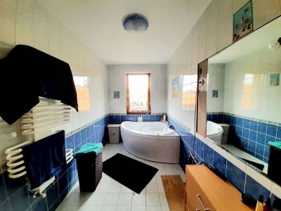 Eladó családi ház Vecsés