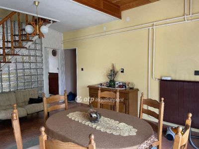 Eladó családi ház Újkígyós