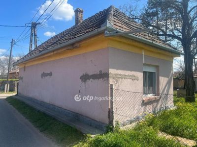 Eladó családi ház Tápiószőlős