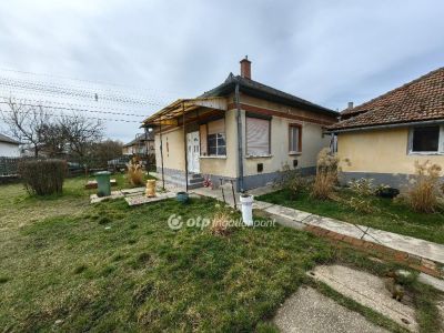 Eladó családi ház Kisújszállás
