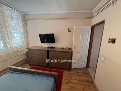 Eladó lakás Tiszafüred